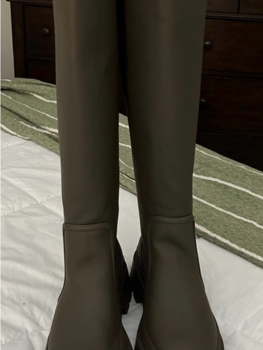Brown High Shaft Chelsea Boots - Women's Pull-On Platform Boots